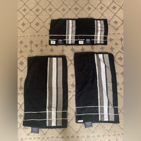 Nautica Washcloths & Hand Towels - Picture 6 of 7